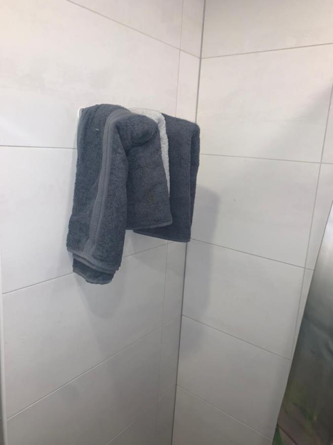 K76 - Very Nice 2-Bedrooms Apartment -2 Big Beds-1 Single Bed Tartu Exterior foto